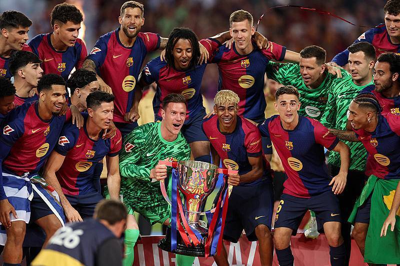 吉滕斯谈助攻内托：我一直在训练中练这个动作，很高兴奏效了（吉滕斯谈助内托：训练反复演练的动作在比赛中终于奏效）