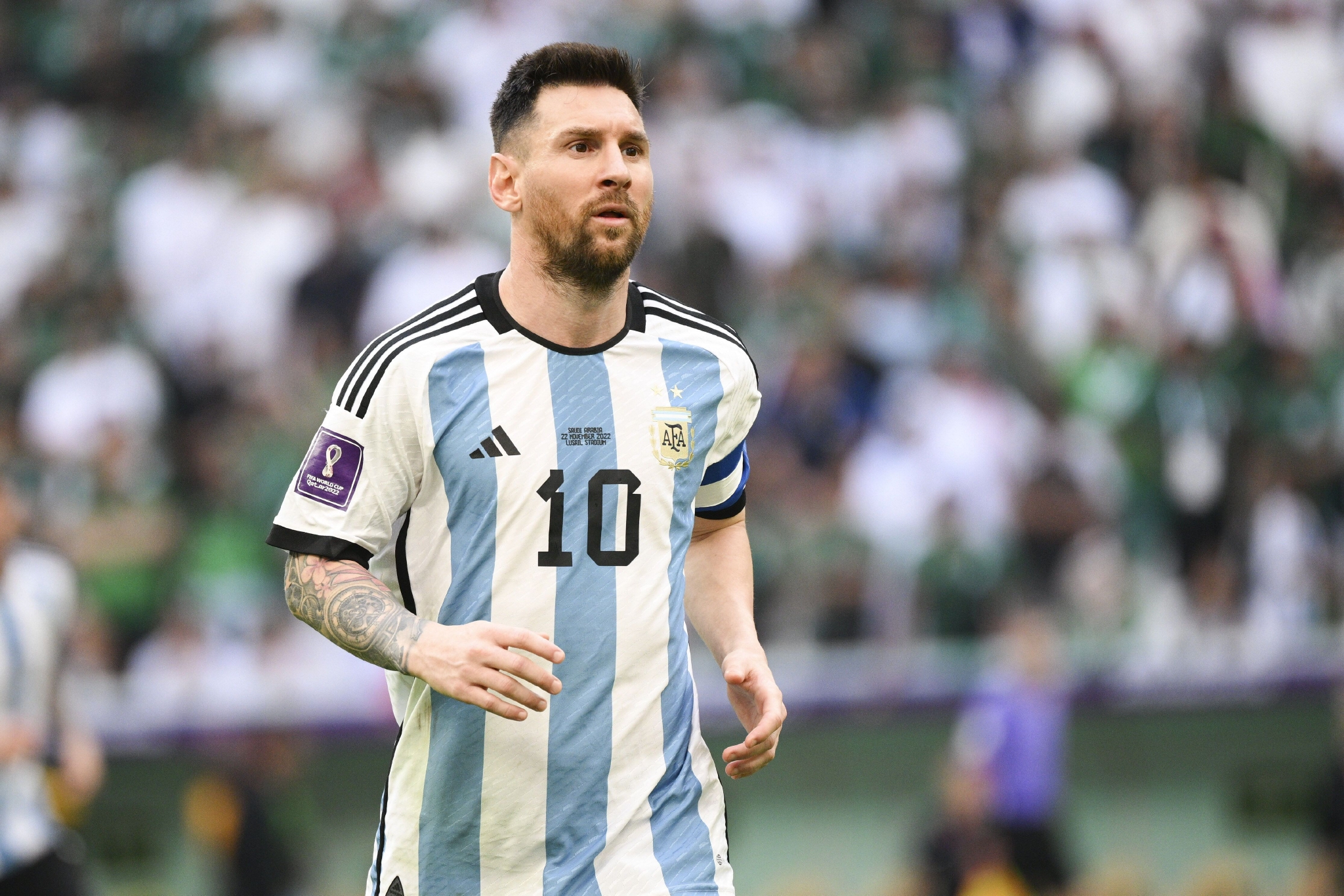 欧冠今夜观赛指南：枪手迎战强敌拜仁，皇马客场出征盼洗颓