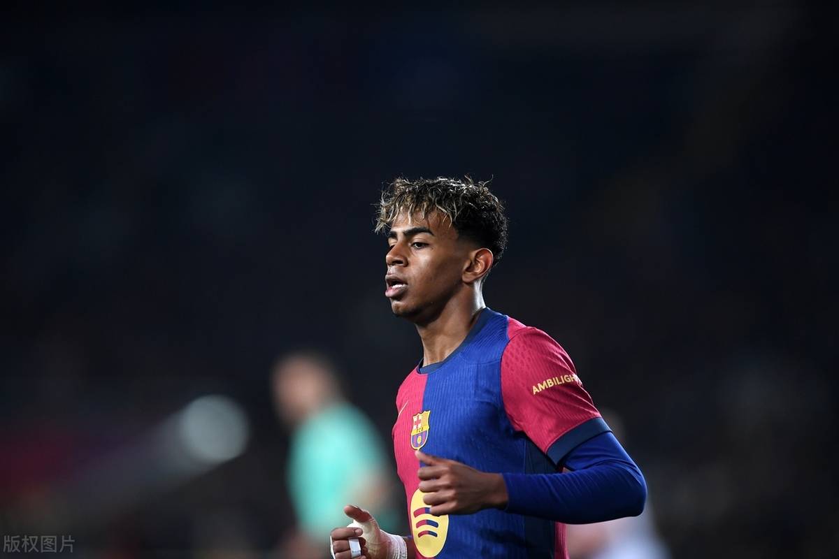 热那亚vs维罗纳：马利诺夫斯基、洛伦佐-科隆博首发，加利亚尔迪尼、焦瓦内出战