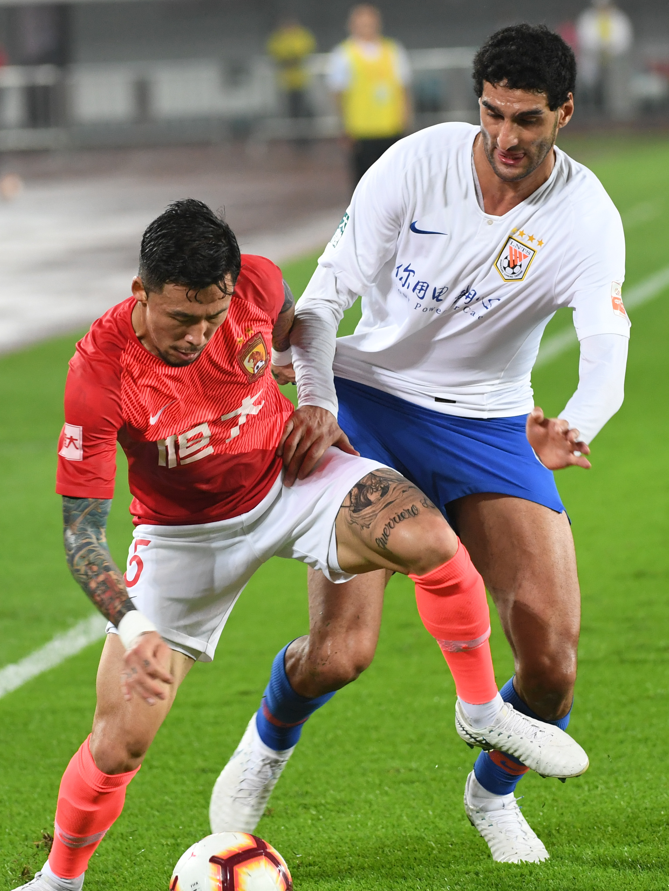 当孔德梅开二度帮助巴萨反超比分时，法兰克福球迷彻底炸了