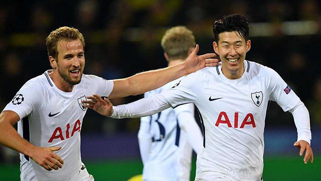 施洛特贝克批队友：大家各自为战，替补登场的球员还一直丢球