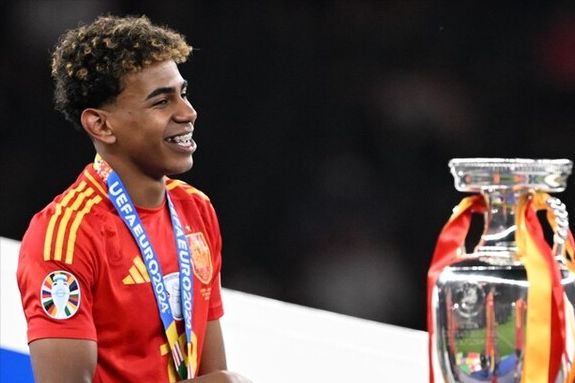 多特蒙德vs斯图加特：埃姆雷-詹、布兰特首发，努贝尔、昂达夫出战（多特蒙德对阵斯图加特：埃姆雷-詹、布兰特首发，努贝尔、昂达夫登场）